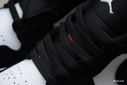 TOE 1 553558-116 JORDAN BLACK LOW AIR 0909